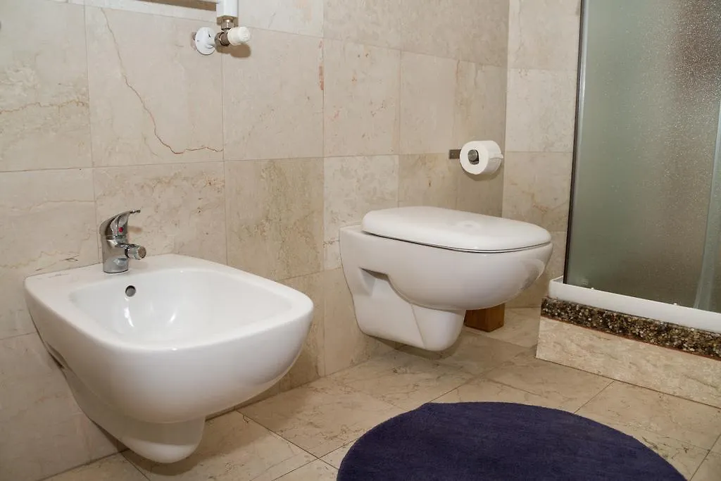 Ciao Flats - Via Cola Montano Appartement Milaan
